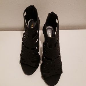 Torrid 10W Black Heels